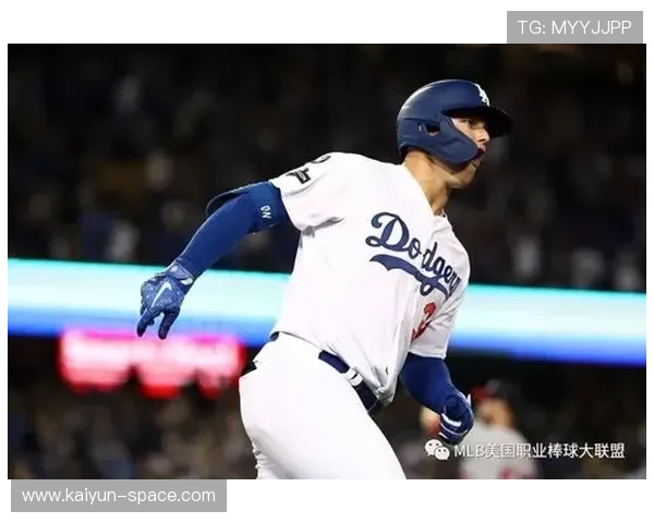 莱西·赫尔致命抢断助狂热淘汰梦想，完成系列赛逆转